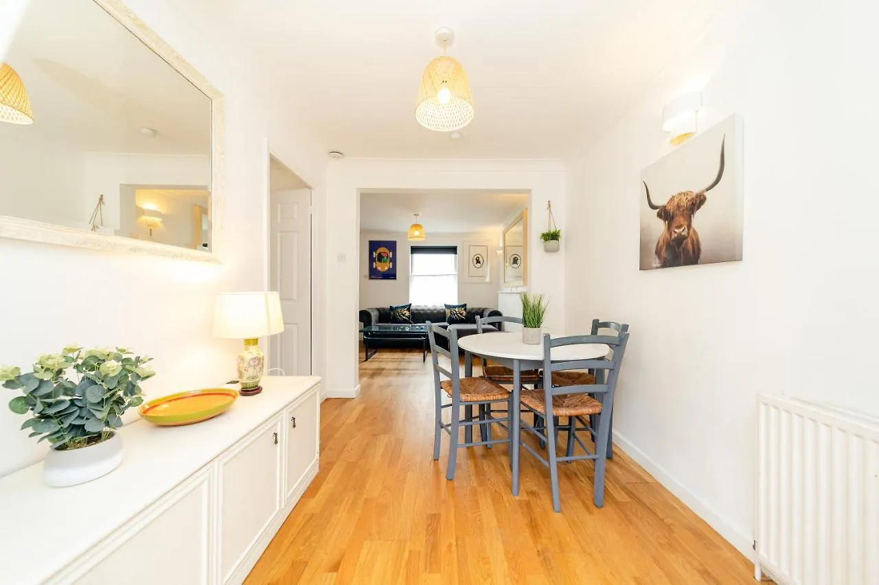 Flash Sale Free Parking I Next To Brighton Beach I 2 Bedroom Mews House 영국